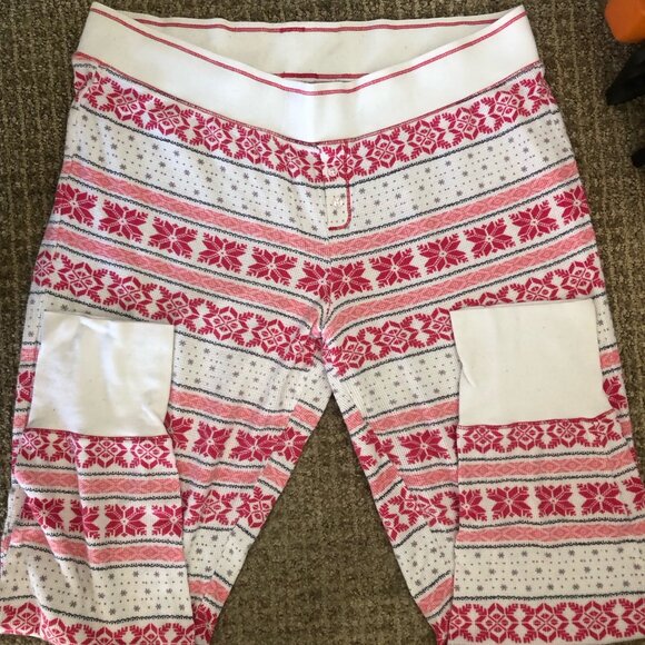 Victoria's Secret Christmas PJ Set - Picture 6 of 8